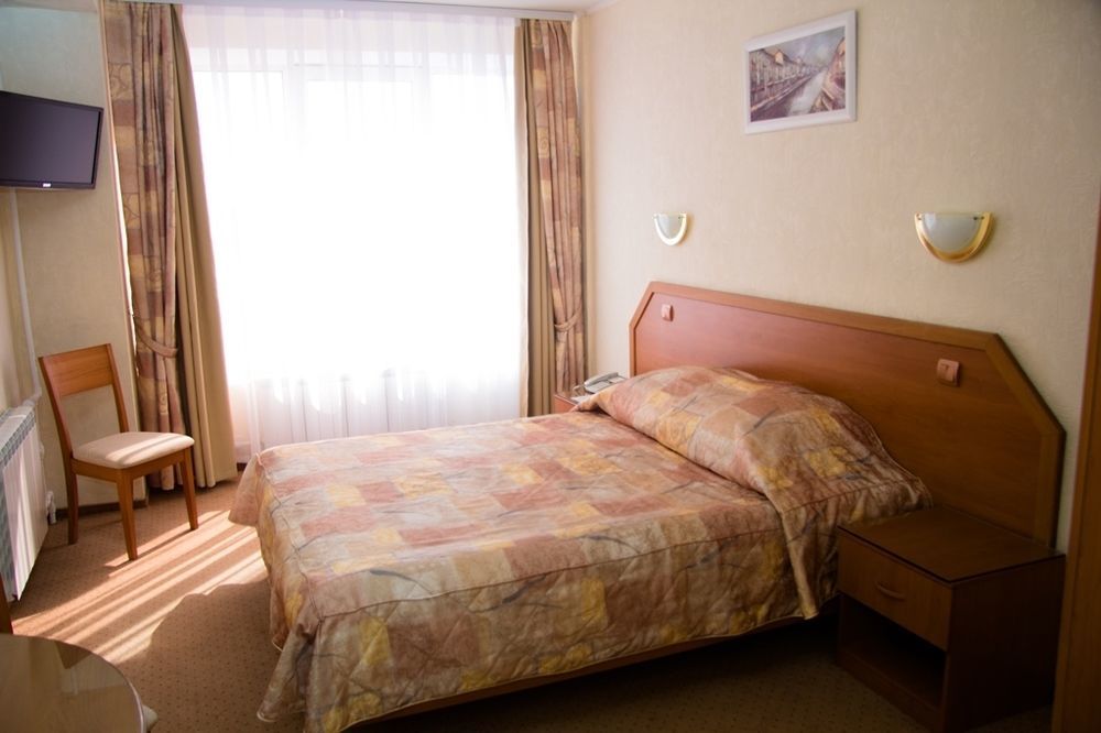 Tourist Hotel Omsk Esterno foto